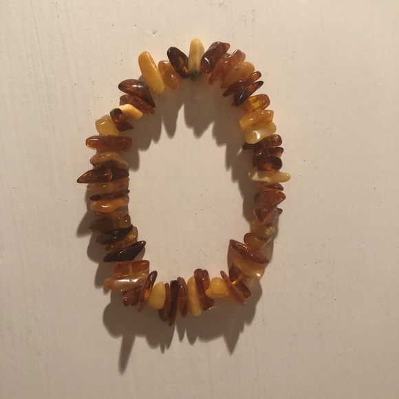 Amber Elastic Bracelet - Picture 2 of 2